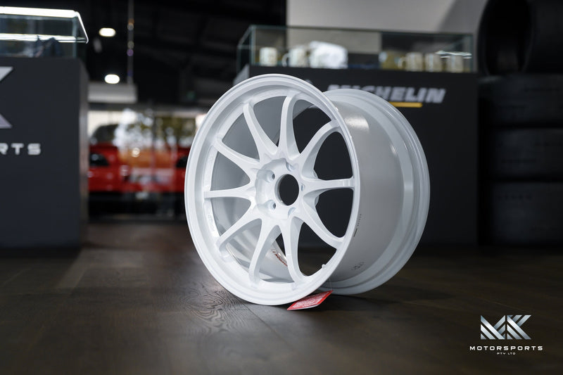 Volk Racing CE28SL 17"